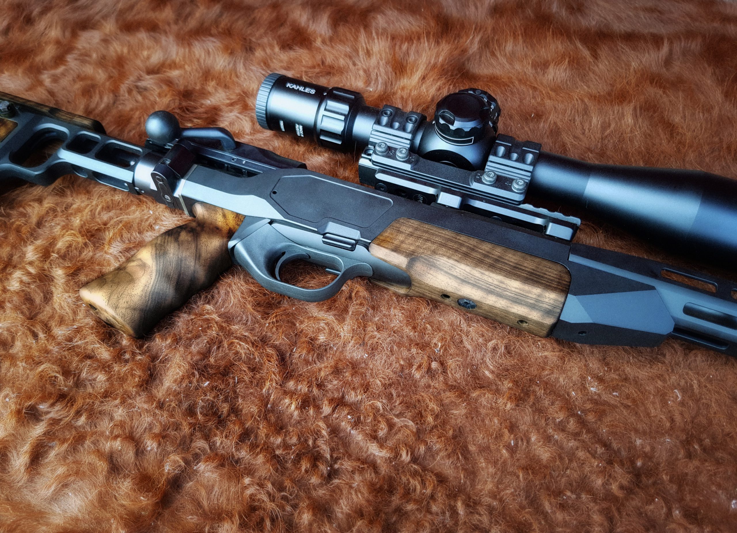 Akila ACSR8 mk.2