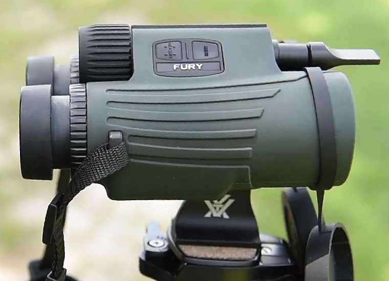 Vortex Fury HD 5000 10x42 Laser Rangefinder s vestavěným dálkoměrem